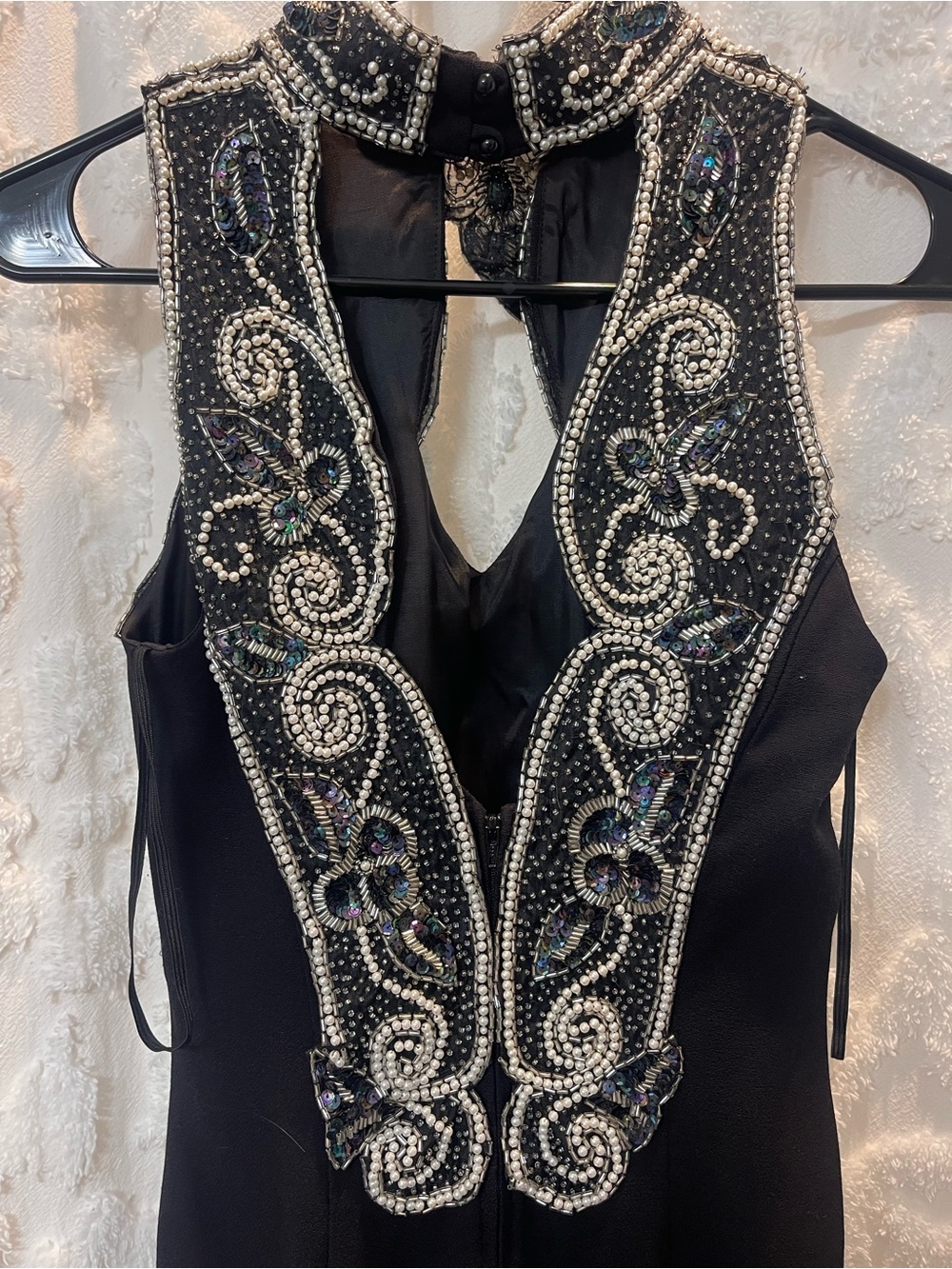Vintage 80/90s Cache black gown with beaded collar and back - Picture 4 of 8